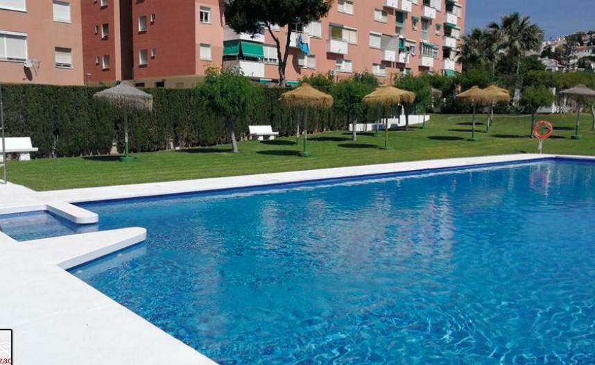 Playa La Cala In Front Of The Beach Free Parking Málaga Exteriör bild